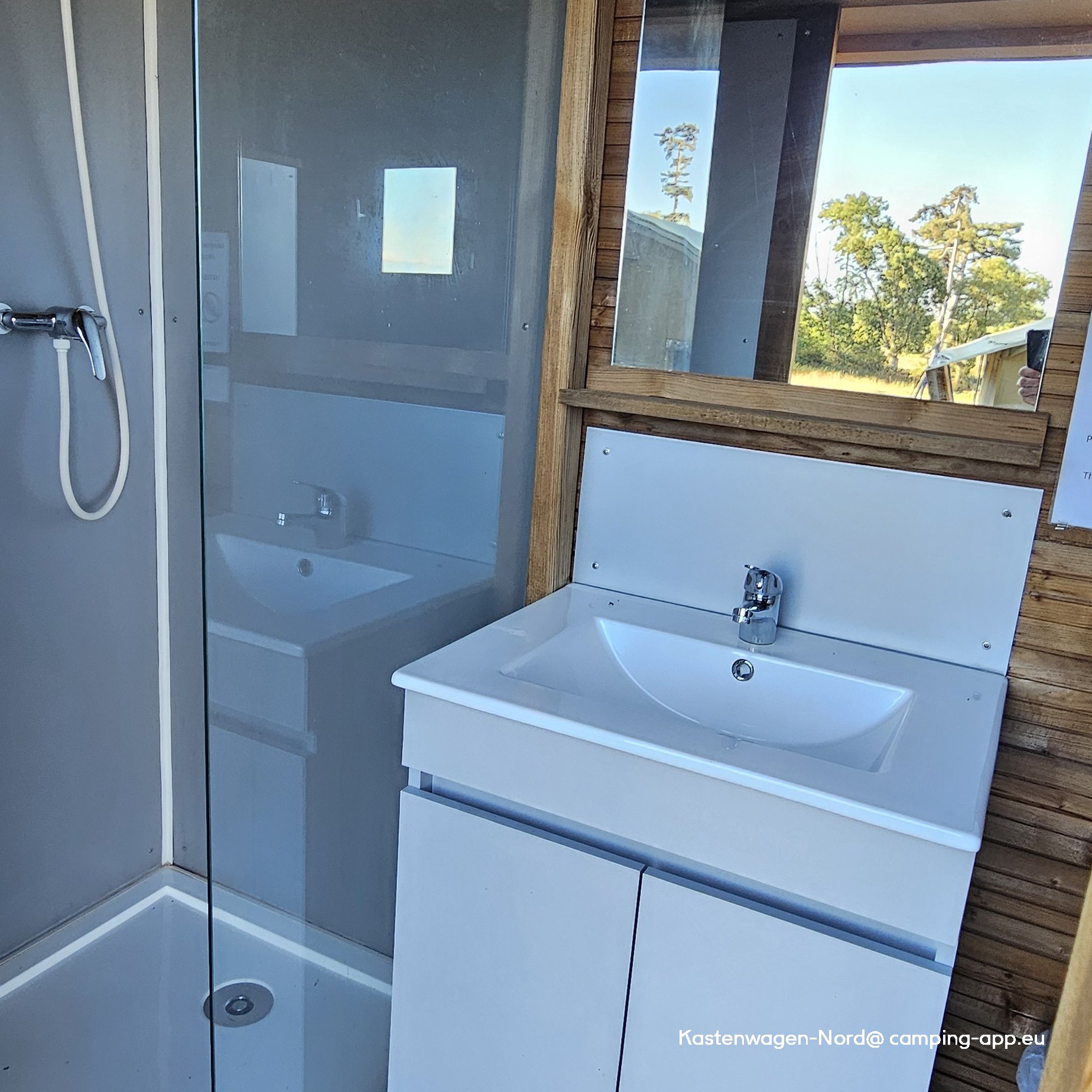Camping de la Grappe Fleurie Vivacamp — Foto 2