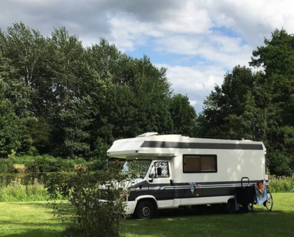 Camping Château de Chanteloup ***** — Photo 2