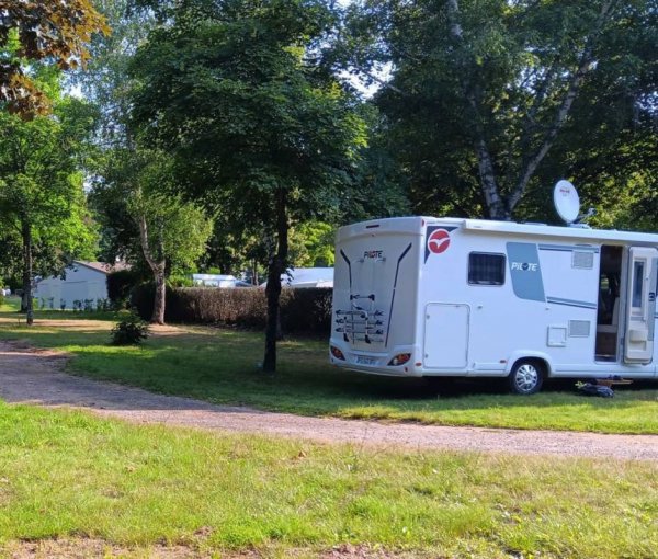 Camping Champ Fossé — Photo 2