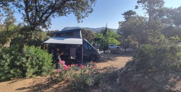 Camping Domaine Le Clos des chênes — Photo 3