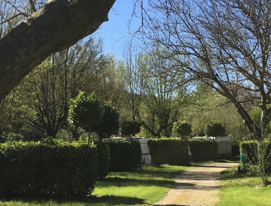 Camping Le Moulin des Donnes *** — Camping in Concorès