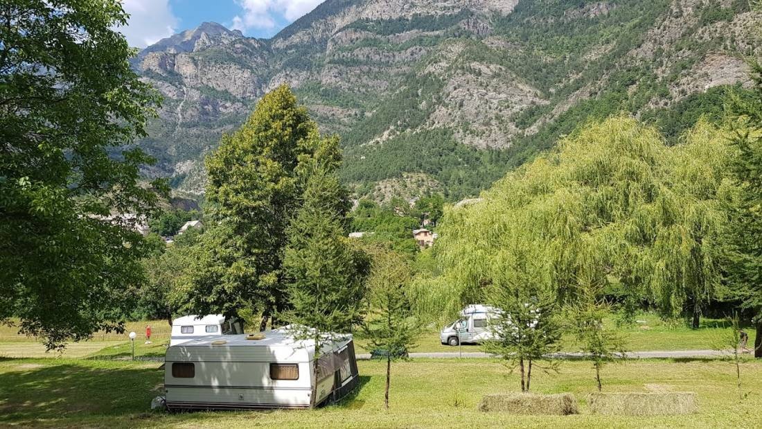 Camping Le Noyer Du Baron ** — Cámping in Le Lauzet-Ubaye / Occitanie