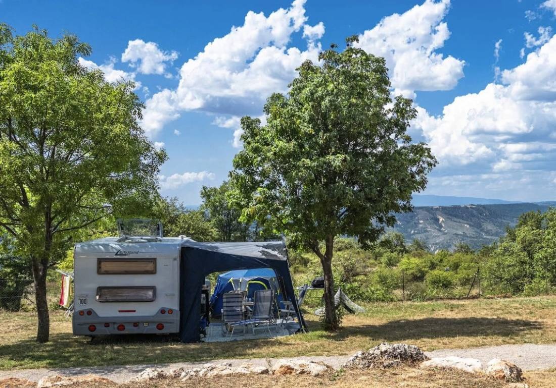 Camping de l'Aigle *** — Campingplass in Aiguines