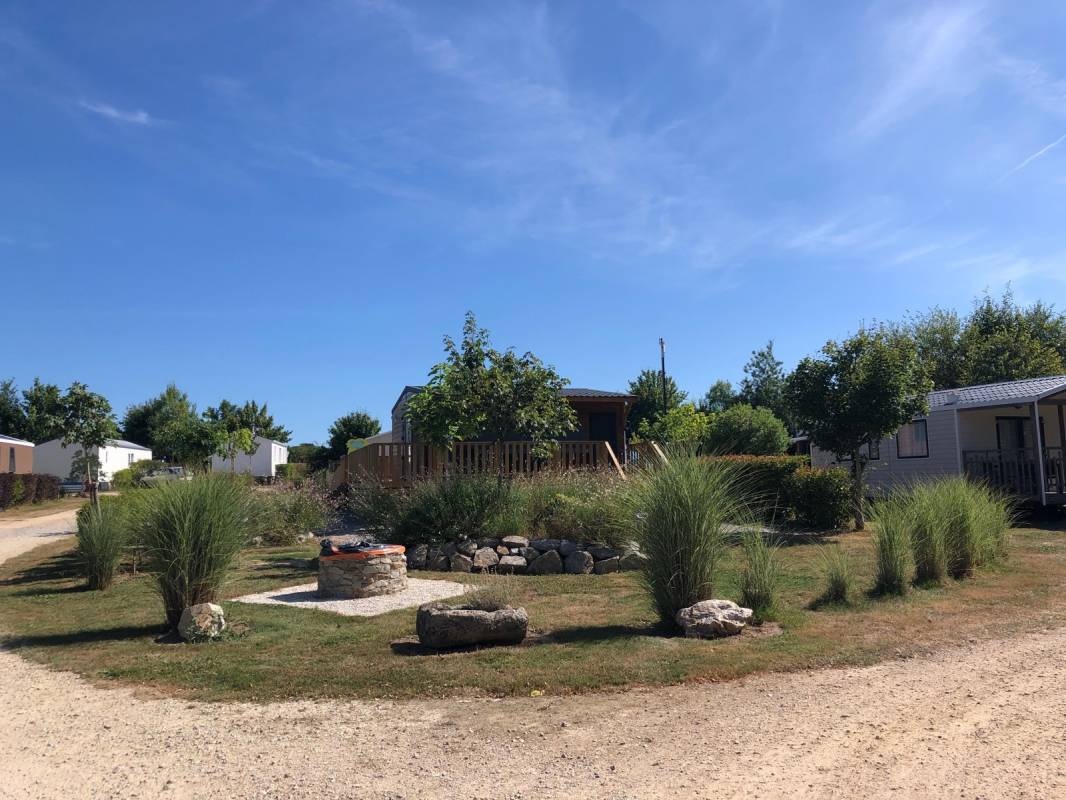 Camping Au Pré de l'Étang * * — Kamp yeri in Sainte-Foy / Pays de la Loire