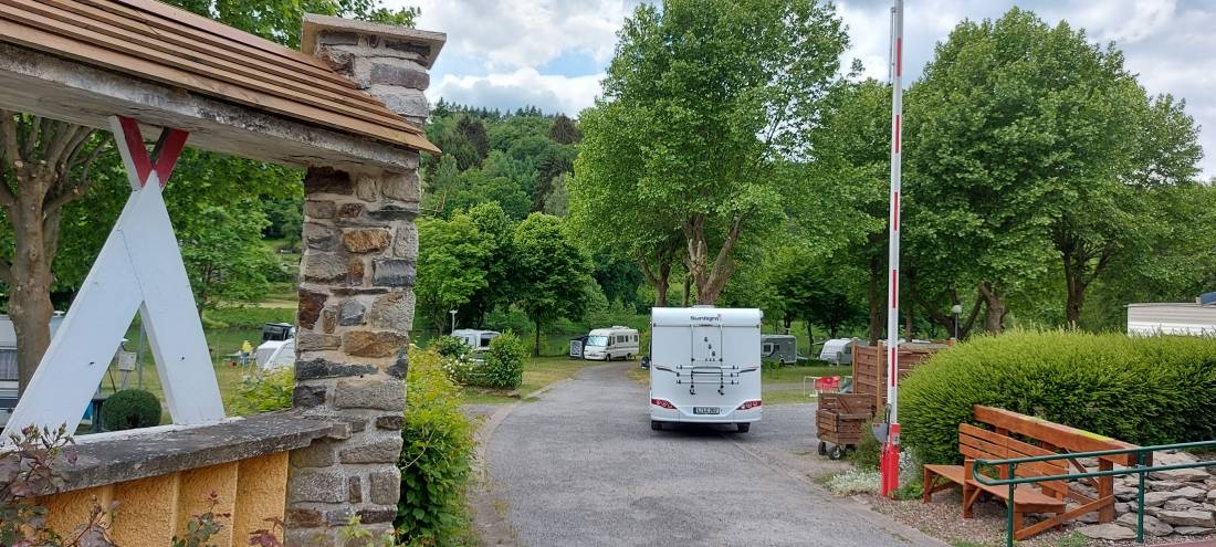 Camping du Port-Diseur — Kemp in Monthermé / Grand Est