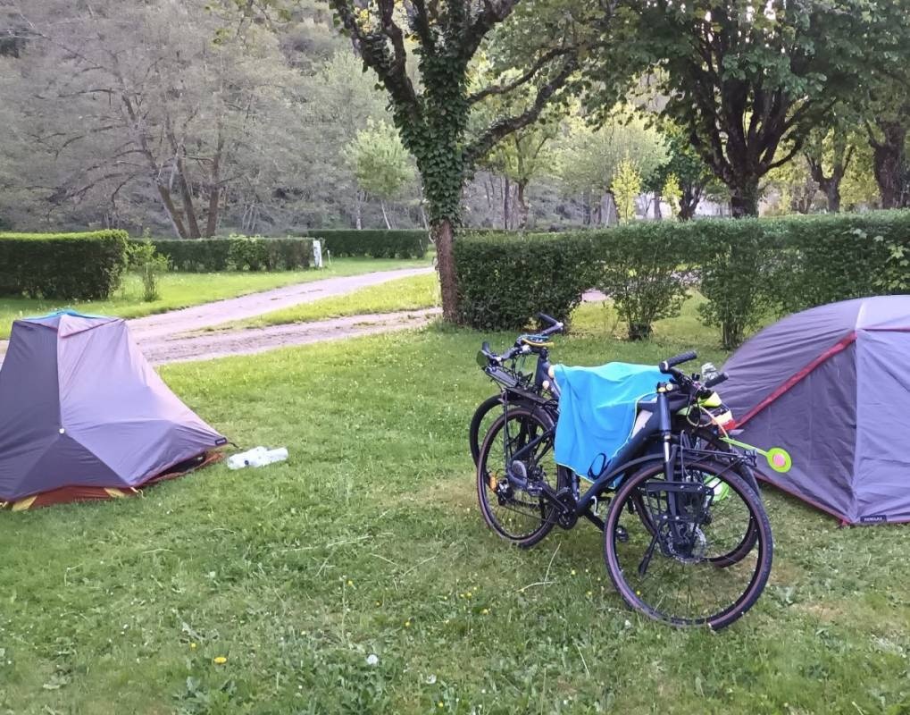 Camping Municipal de Beaufort — Campingplass in Saint-Léonard-de-Noblat