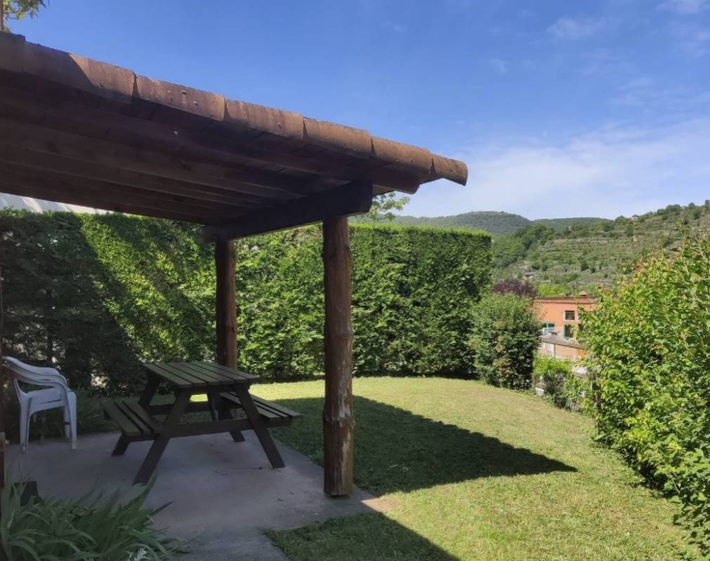 Camping La Cascade — Місце для кемпінгу in Saint-Rome-de-Tarn