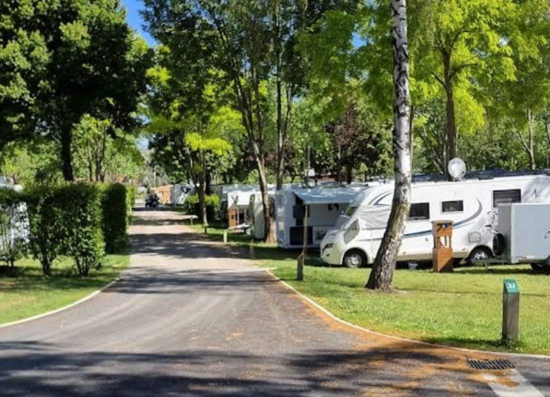 Capfun Camping Le Ranch des Volcans **** — Area da campeggio in Châtel-Guyon 