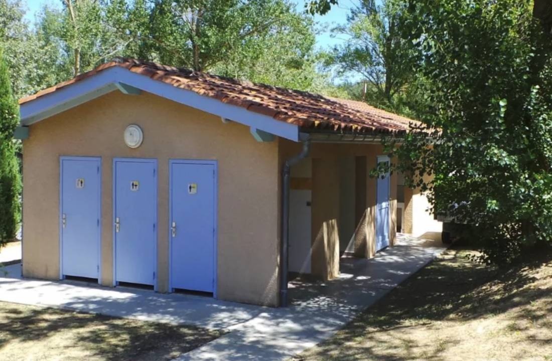 Camping Lac de la Thésauque *** — Campingplats in Montgeard