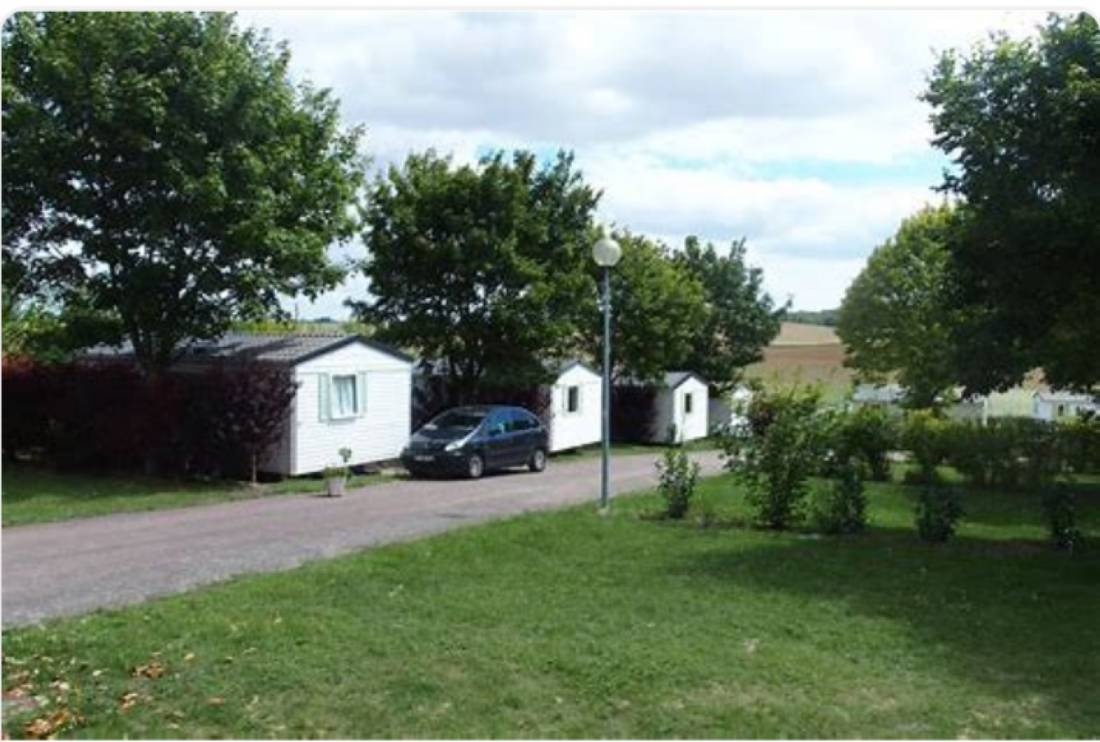 Camping Beauséjour — Campingplatz in Sergines