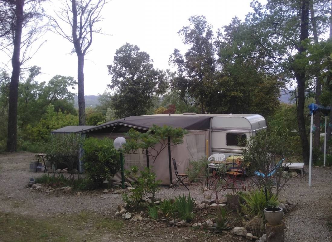 Camping La Haute Garduere (Naturisten Camping) — Campingplass in Callas 