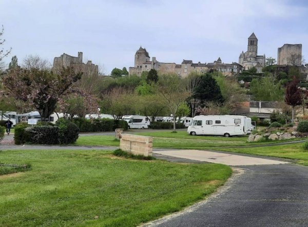 Camping Chauvigny ***