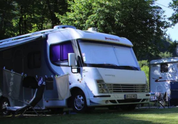 Camping Le Ceytrou ** — Photo 2