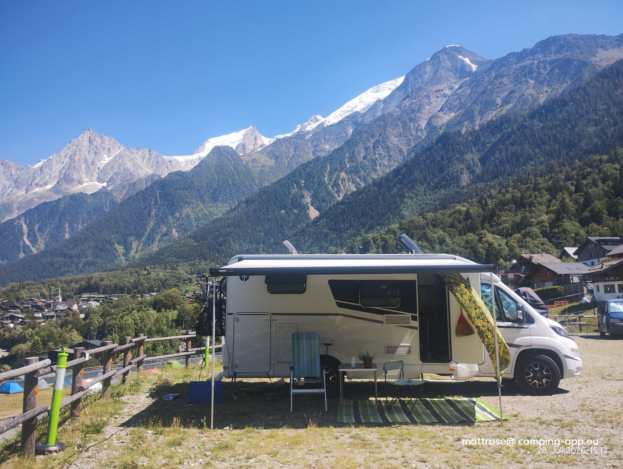 Camping Bellevue aux Portes du Mont-Blanc — Kamp yeri in Les Houches