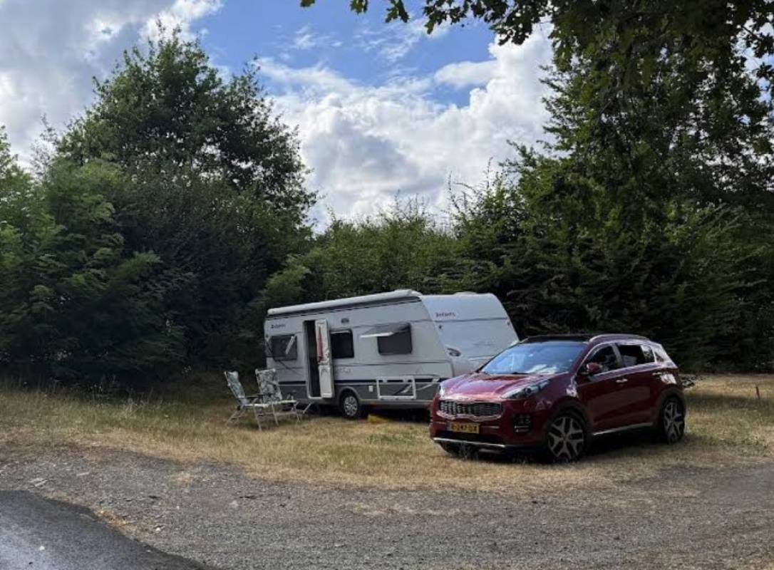 Camping du Lac Les Nugiras — Campingplats in Éguzon-Chantôme 