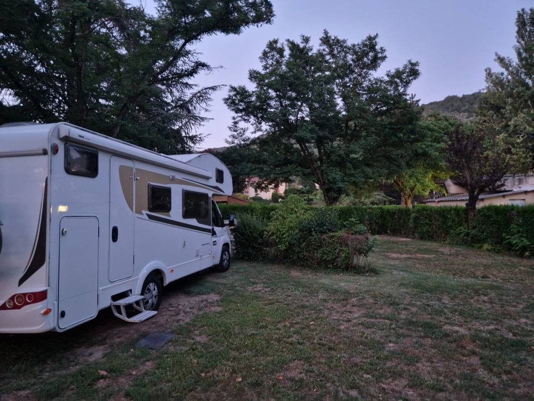 Camping Municipal Les Îles-de-Silon — Camping in Saint-Vallier