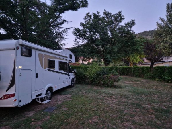Camping Municipal Les Îles-de-Silon — Foto 6