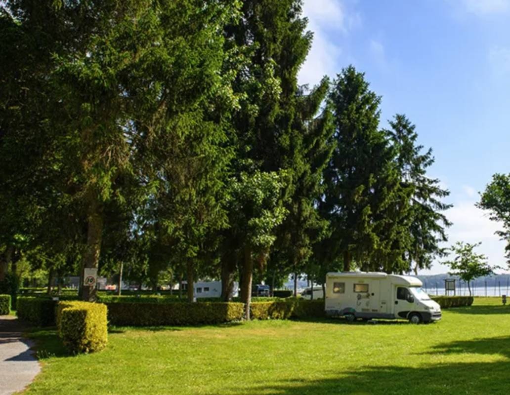 Camping du Lac ** — Camping Site in Taupont