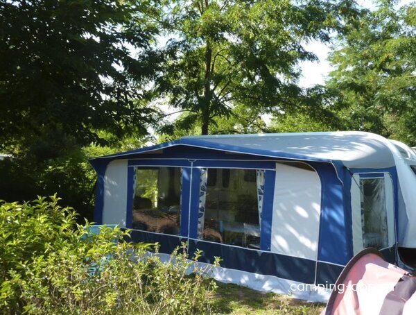 Camping Lac de Cormoranche **** — Photo 5