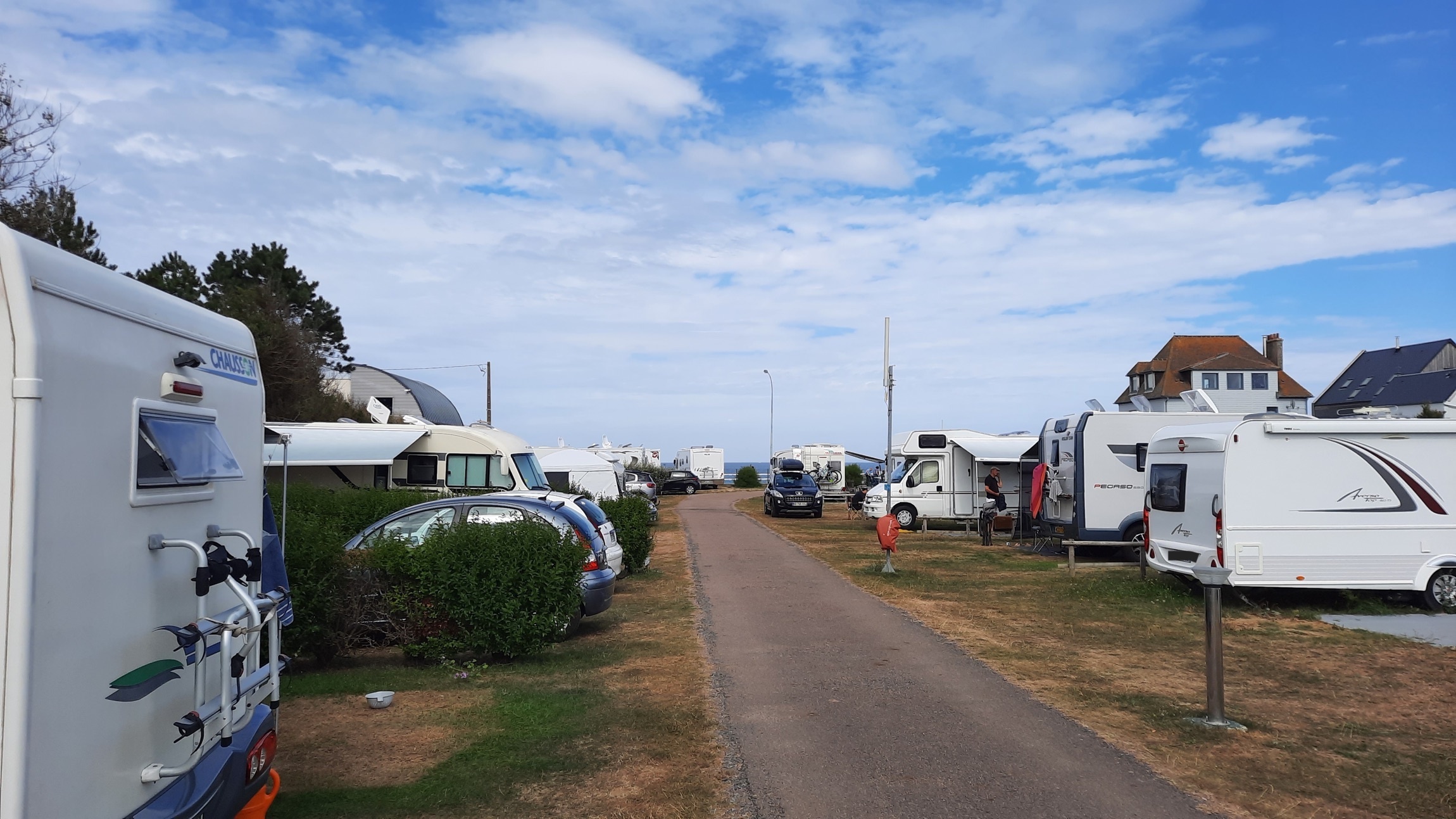 Camping Normandie sur Mer Oasis** — Area da campeggio in Lion-sur-Mer / Normandie