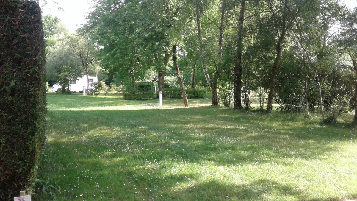 Camping Municipal de Paron - Fougères — Campingplats in Fougères