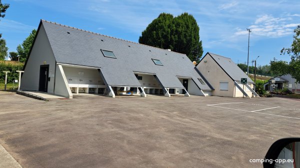 Camping Municipal de Paron - Fougères — Photo 4