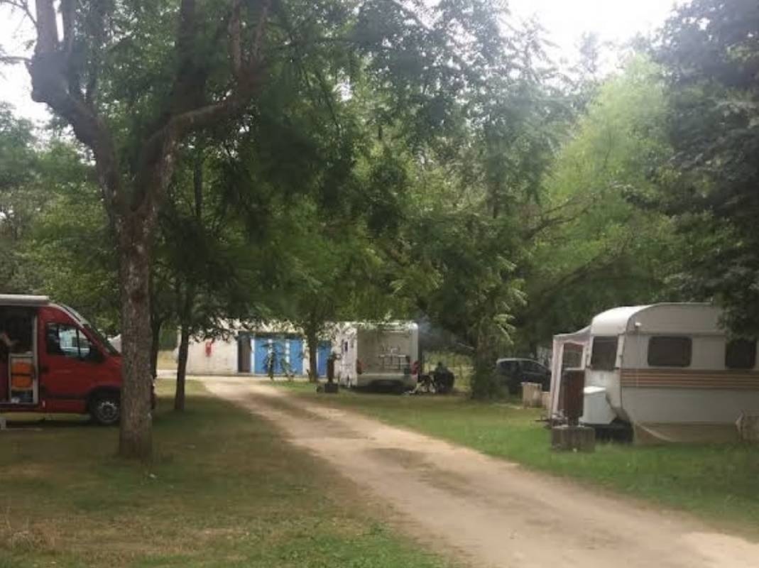 Camping du Gôt — Kemping in Châteauneuf-les-Bains