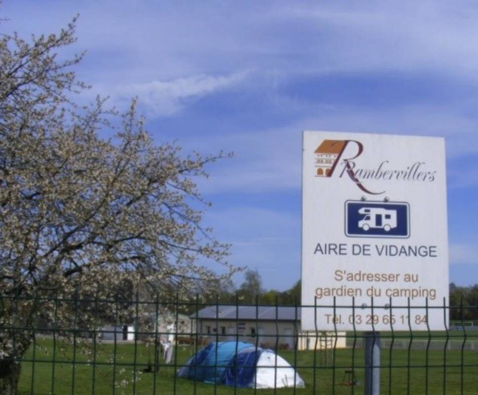 Camping Municipal Rambervillers — Campingplats in Rambervillers