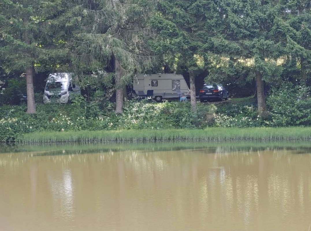 Camping pond Fléchat — Cámping in Orcival 