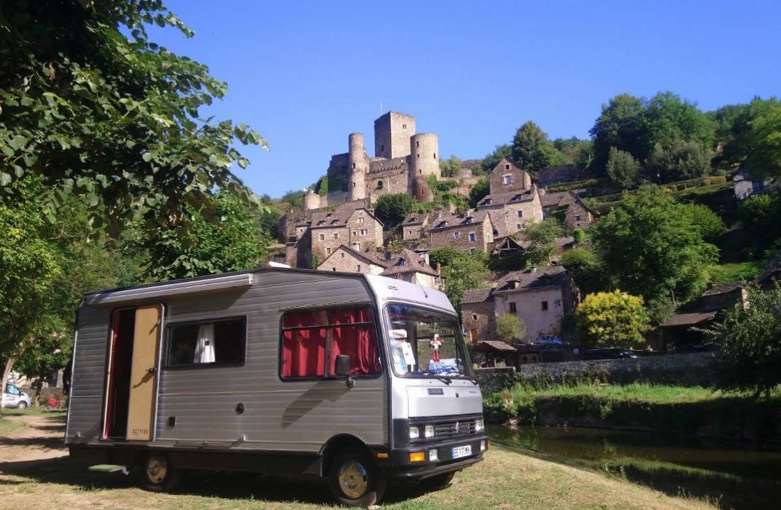 Camping de Belcastel — Campingplatz in Belcastel