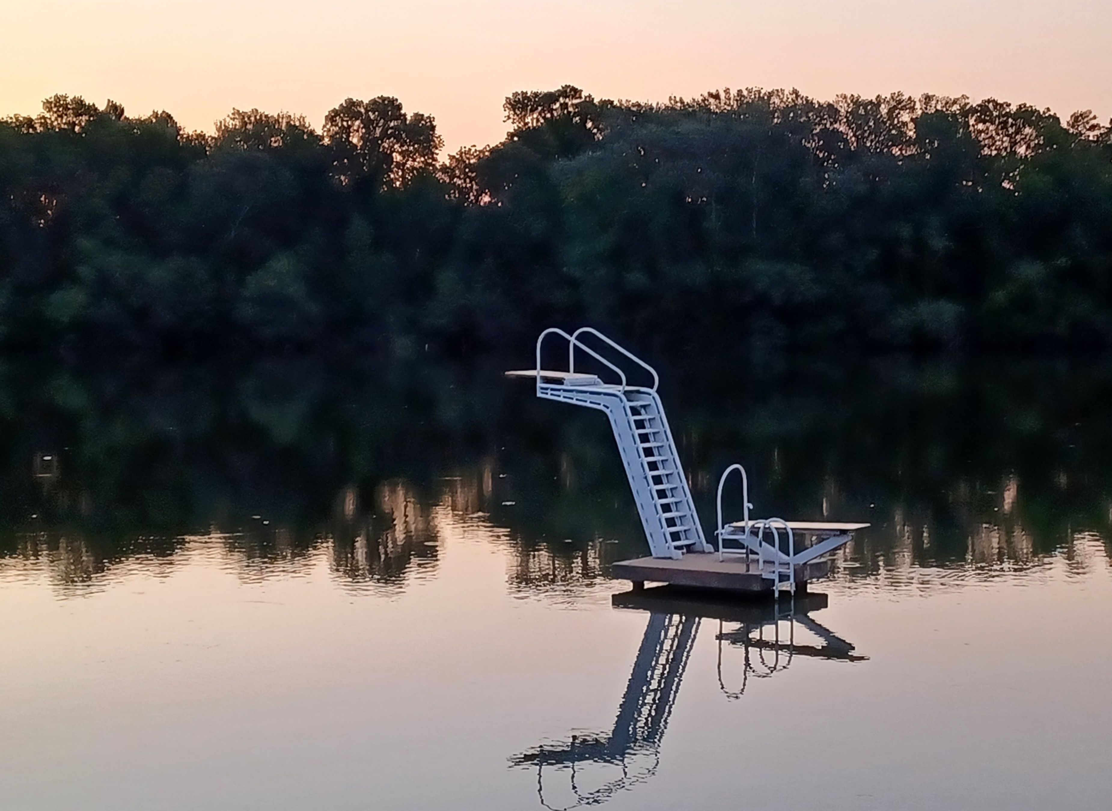 Camping L'ile Blanc — Camping Site in Ancone / Pays de la Loire