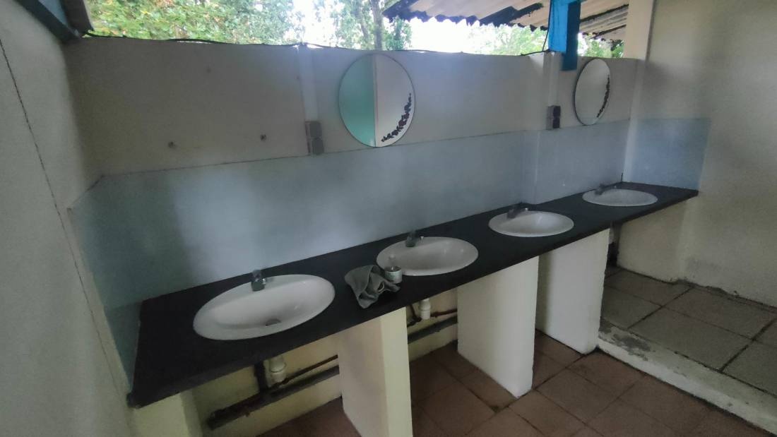 Camping Lou Payou — Campingplads in Lesperon