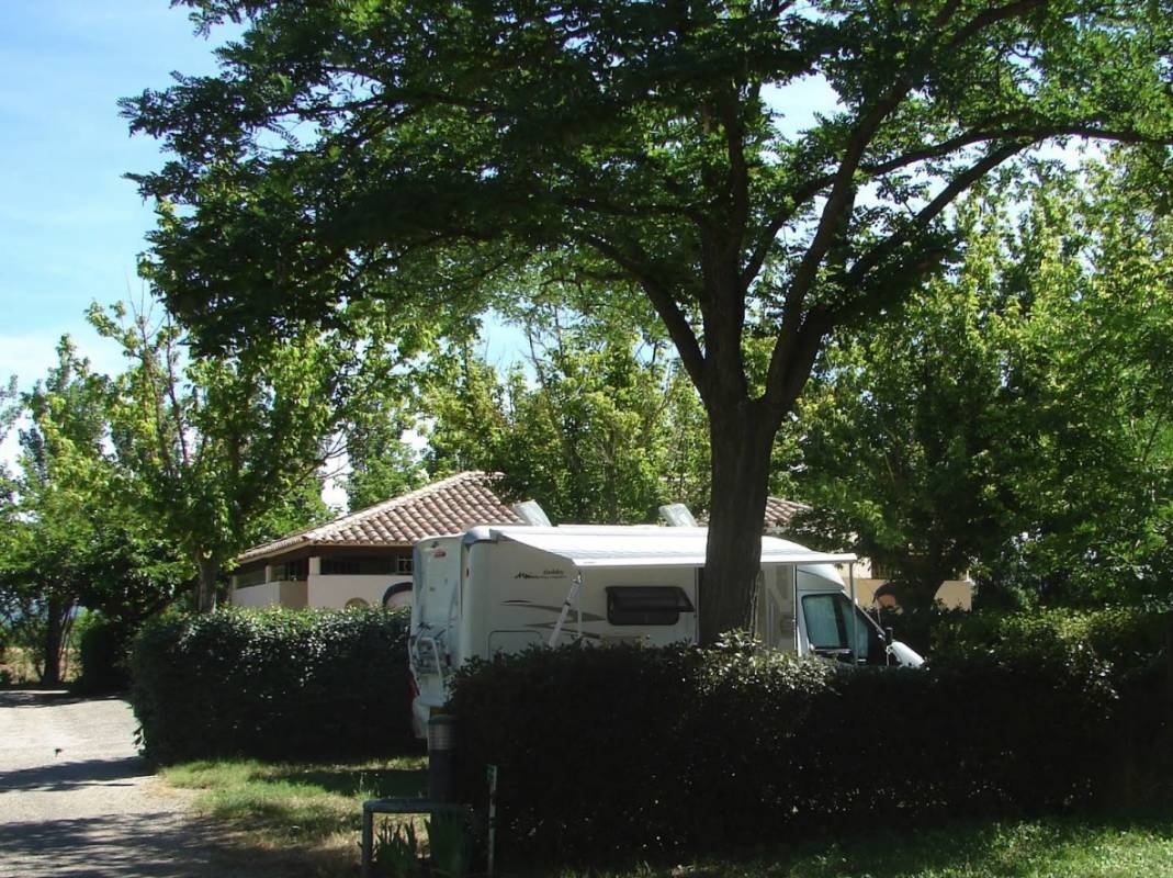 Camping Paradis Family les Rives de l'Hérault **** — Kemping in Gignac 