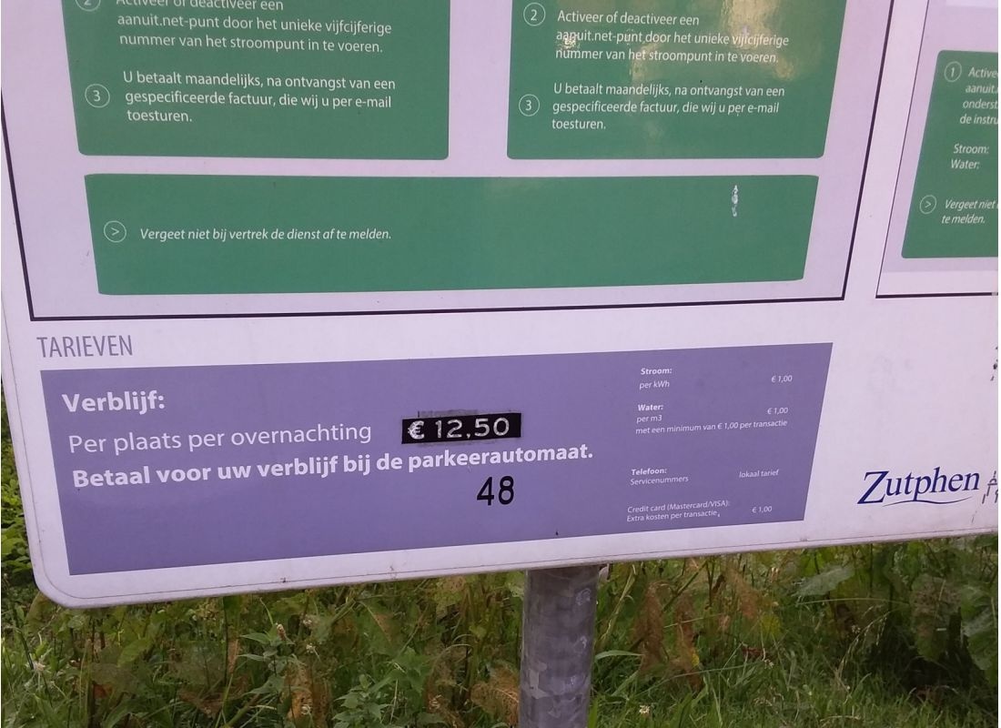 Camperplaats De Houtwal — Sp. parking dla kamperów in Zutphen