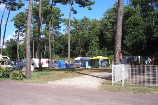 Camping Les Ombrages **