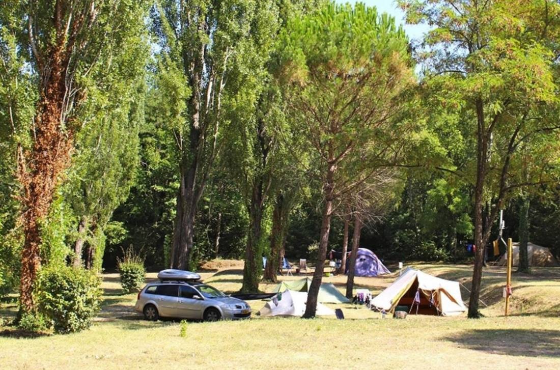 Camping de Graniers *** — Kemp in Monoblet