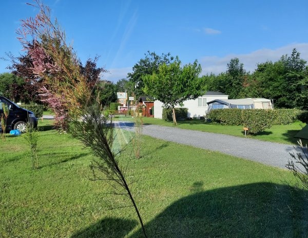 Camping les Bas Carreaux — Campingplads in Tracy-sur-Mer / Normandie