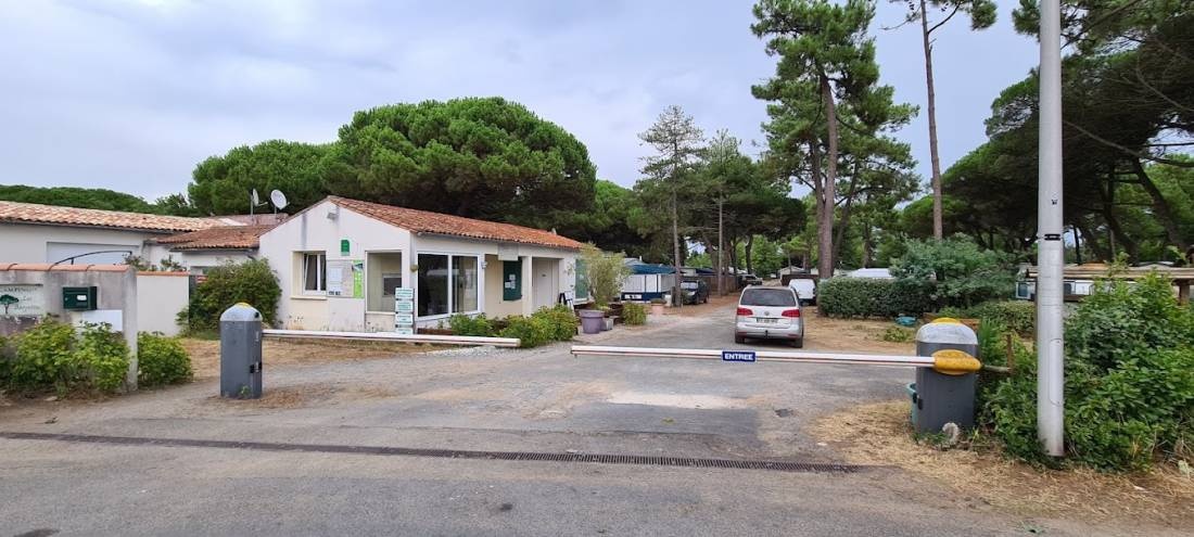 Camping Barjottes — Cámping in Le Bois-Plage-en-Ré