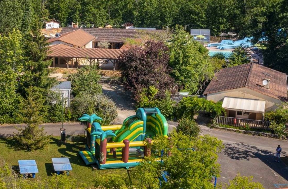 Camping Lou Castel Dordogne *** — Cámping in Castelnaud-la-Chapelle / Nouvelle-Aquitaine