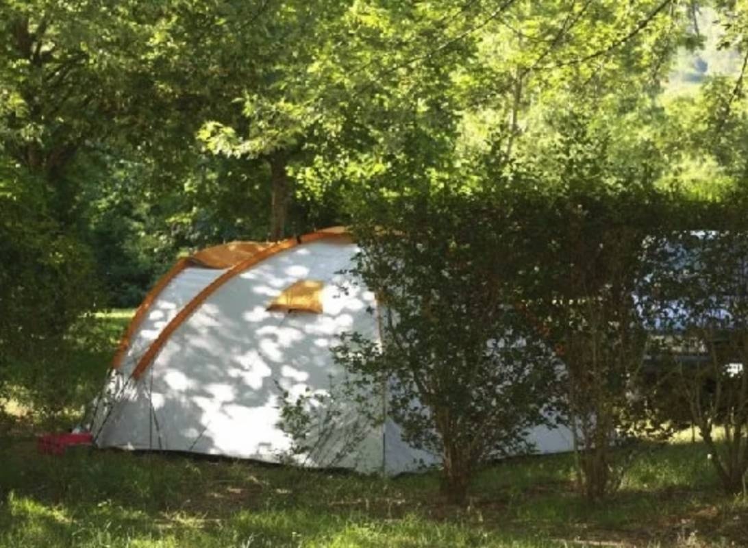 Camping Municipal La Grave — Campingplats in Sainte-Eulalie-d'Olt 