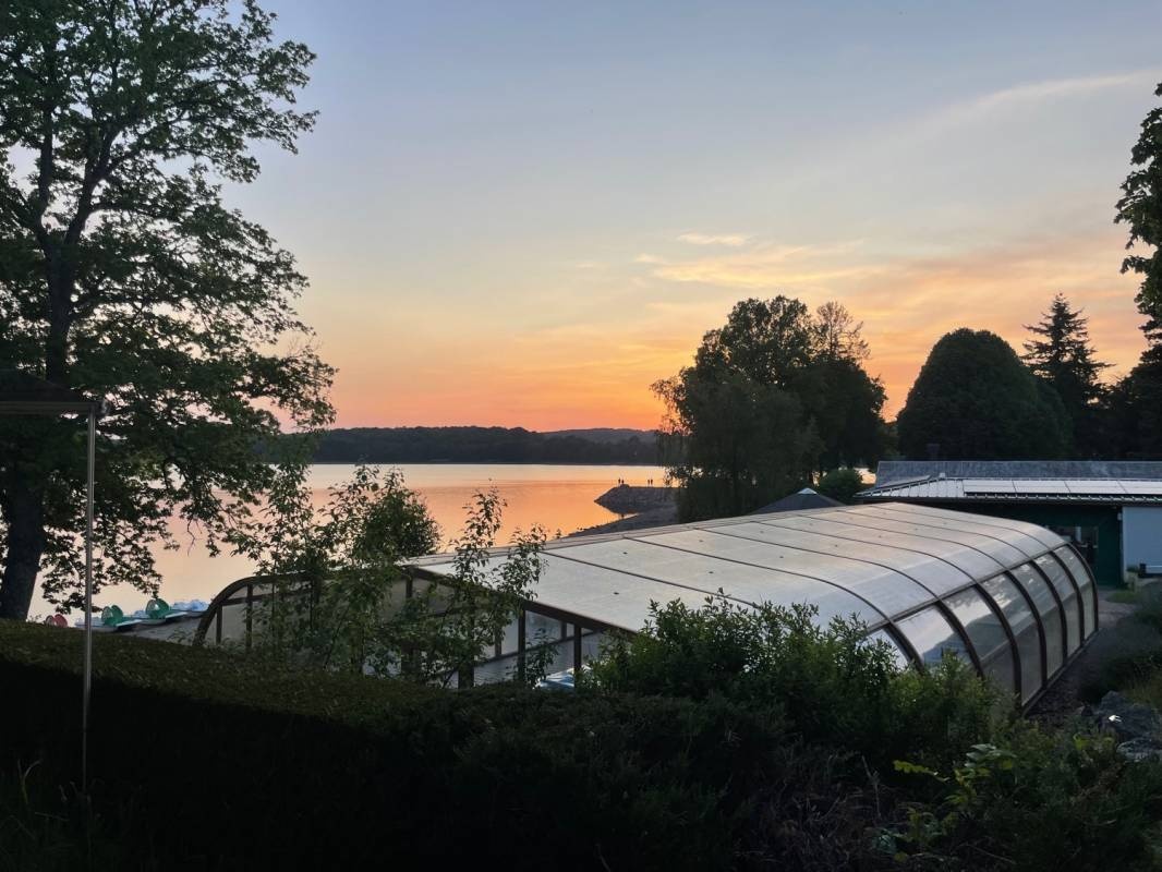 Camping Plage du Midi *** — Campingplatz in Montsauche-les-Settons 