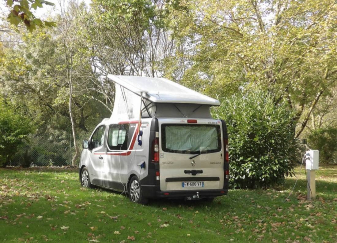 Camping La Plage de Verduzan *** — Місце для кемпінгу in Castéra-Verduzan