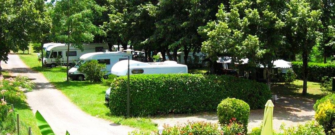 Camping du Lac Marciac *** — Cámping in Marciac / Occitanie