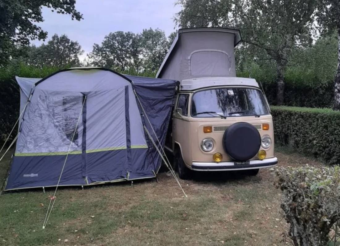 Domaine Relais du Lac *** — Cámping in Saint-Symphorien-de-Thénières