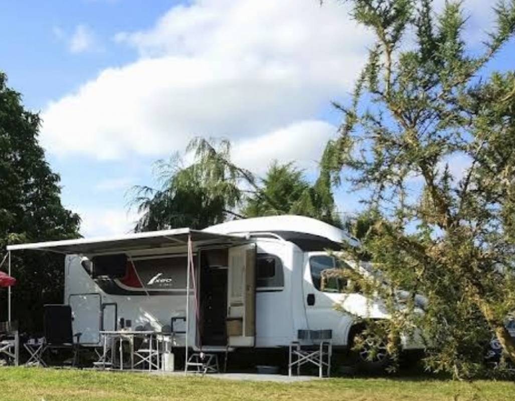 Camping La Ferme de Tuchennou — Campingplass in Brasparts