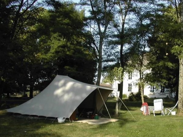 Château Guiton Camping & Gîtes (Naturisten Camping) — Photo 3