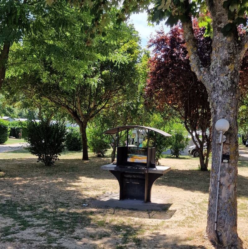 Camping Le Tivoli *** — Campingplats in Mende / Corse