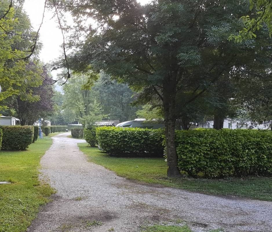 Camping de Saumont — Campingplats in Ruffieux