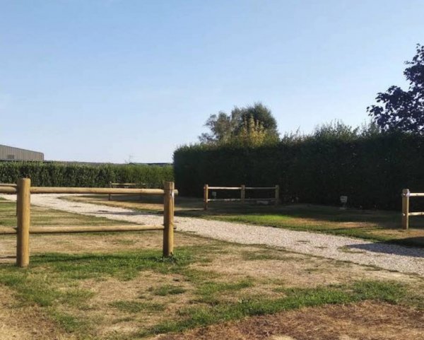 Camping Caravaning de Salverte ***** — Photo 2