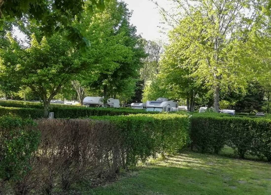 Camping Municipal de Bagnols-les-Bains — Kemp in Bagnols-les-Bains 